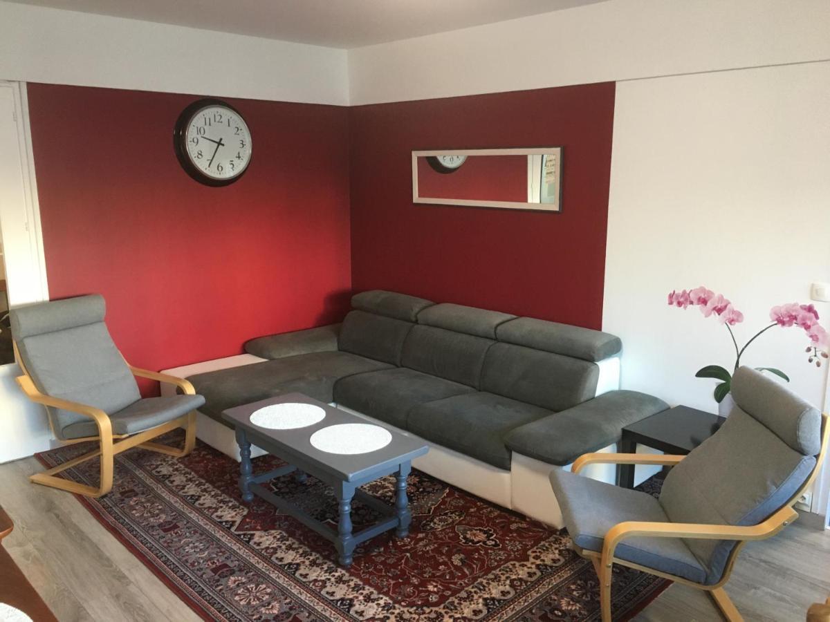 BedinReims burgundy bottle free parking&wifi free ideal 4 à 8 Adultes Exterior foto