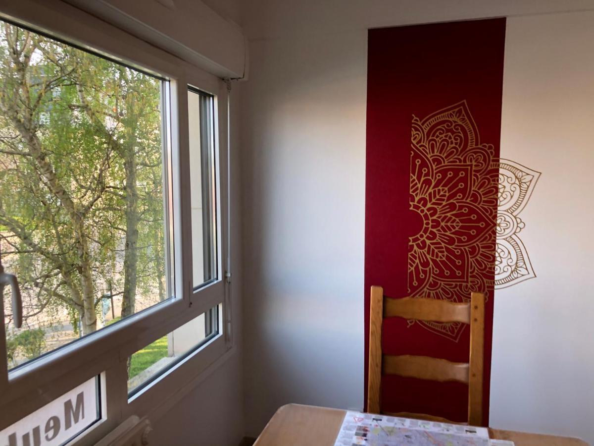 BedinReims burgundy bottle free parking&wifi free ideal 4 à 8 Adultes Exterior foto