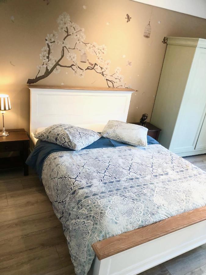 BedinReims burgundy bottle free parking&wifi free ideal 4 à 8 Adultes Exterior foto
